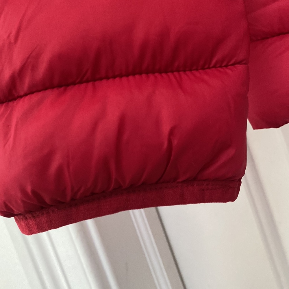 St. Johns Bay packable puffer coat. Medium - Picture 6 of 7